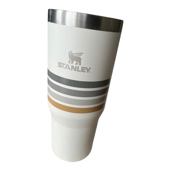 Stanley IceFlow Flip Straw Tumbler 30oz – Varsity Colorway - Picture 5 of 8